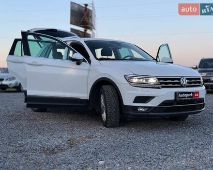 Білий Фольксваген Тігуан, об'ємом двигуна 2 л та пробігом 161 тис. км за 24880 $, фото 29 на Automoto.ua