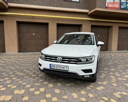 Білий Фольксваген Тігуан, об'ємом двигуна 1.98 л та пробігом 163 тис. км за 17799 $, фото 1 на Automoto.ua