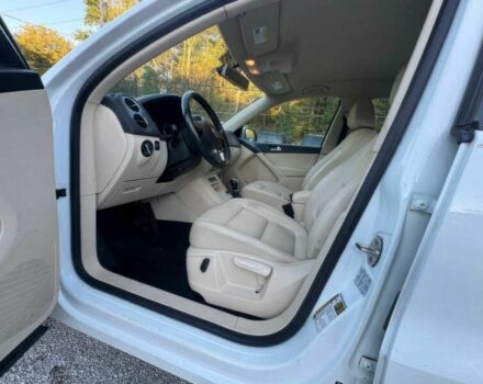 Белый Фольксваген Тигуан, объемом двигателя 2 л и пробегом 67 тыс. км за 10500 $, фото 8 на Automoto.ua