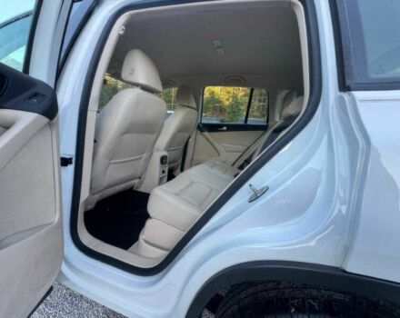 Белый Фольксваген Тигуан, объемом двигателя 2 л и пробегом 67 тыс. км за 10500 $, фото 12 на Automoto.ua