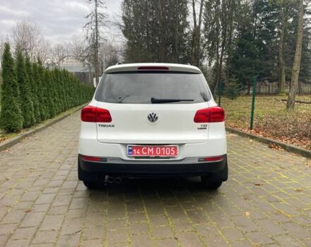 Білий Фольксваген Тігуан, об'ємом двигуна 2 л та пробігом 175 тис. км за 12550 $, фото 1 на Automoto.ua