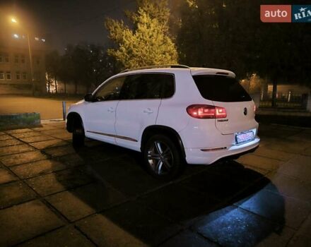 Белый Фольксваген Тигуан, объемом двигателя 1.98 л и пробегом 145 тыс. км за 14200 $, фото 72 на Automoto.ua