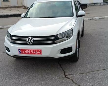 Белый Фольксваген Тигуан, объемом двигателя 2 л и пробегом 228 тыс. км за 13850 $, фото 2 на Automoto.ua