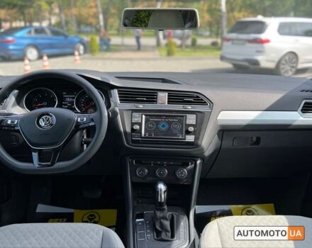 Білий Фольксваген Тігуан, об'ємом двигуна 2 л та пробігом 115 тис. км за 16999 $, фото 12 на Automoto.ua