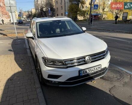 Білий Фольксваген Тігуан, об'ємом двигуна 1.98 л та пробігом 148 тис. км за 24000 $, фото 2 на Automoto.ua