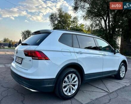 Белый Фольксваген Тигуан, объемом двигателя 1.98 л и пробегом 121 тыс. км за 21300 $, фото 3 на Automoto.ua