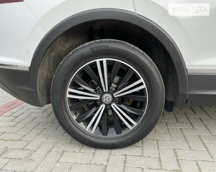 Білий Фольксваген Тігуан, об'ємом двигуна 1.97 л та пробігом 207 тис. км за 26500 $, фото 30 на Automoto.ua