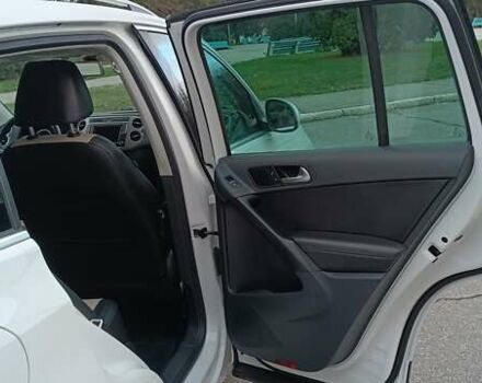 Белый Фольксваген Тигуан, объемом двигателя 2 л и пробегом 228 тыс. км за 13850 $, фото 43 на Automoto.ua