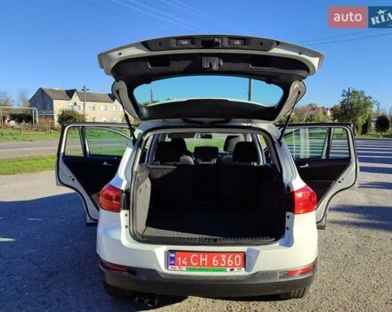 Белый Фольксваген Тигуан, объемом двигателя 2 л и пробегом 93 тыс. км за 13500 $, фото 21 на Automoto.ua