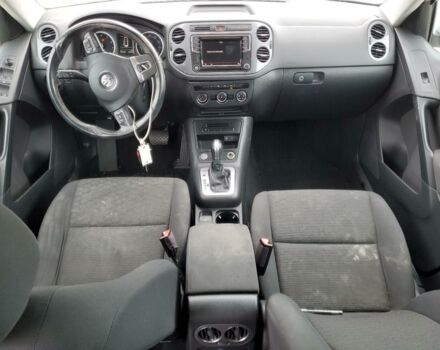 Білий Фольксваген Тігуан, об'ємом двигуна 2 л та пробігом 153 тис. км за 8300 $, фото 7 на Automoto.ua