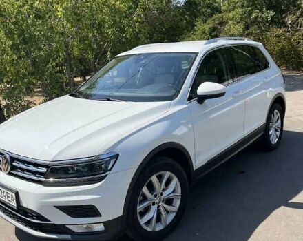 Білий Фольксваген Тігуан, об'ємом двигуна 1.97 л та пробігом 85 тис. км за 30000 $, фото 1 на Automoto.ua