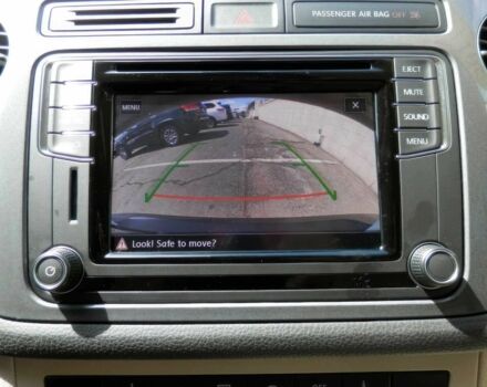 Белый Фольксваген Тигуан, объемом двигателя 2 л и пробегом 61 тыс. км за 8000 $, фото 8 на Automoto.ua