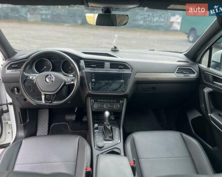 Білий Фольксваген Тігуан, об'ємом двигуна 1.98 л та пробігом 103 тис. км за 22900 $, фото 7 на Automoto.ua