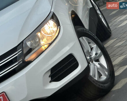 Белый Фольксваген Тигуан, объемом двигателя 2 л и пробегом 176 тыс. км за 12650 $, фото 7 на Automoto.ua