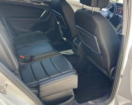 Белый Фольксваген Тигуан, объемом двигателя 1.97 л и пробегом 182 тыс. км за 26200 $, фото 19 на Automoto.ua