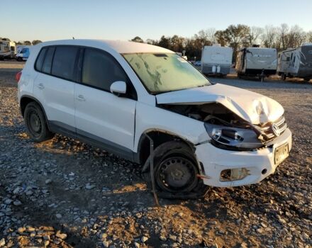 Білий Фольксваген Тігуан, об'ємом двигуна 2 л та пробігом 186 тис. км за 6700 $, фото 2 на Automoto.ua