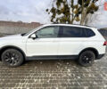 Белый Фольксваген Тигуан, объемом двигателя 2 л и пробегом 212 тыс. км за 16500 $, фото 2 на Automoto.ua