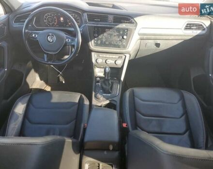 Білий Фольксваген Тігуан, об'ємом двигуна 1.98 л та пробігом 118 тис. км за 3900 $, фото 7 на Automoto.ua