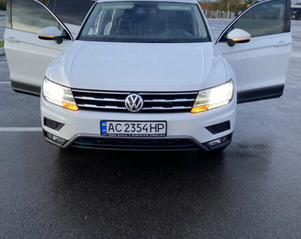 Білий Фольксваген Тігуан, об'ємом двигуна 1.98 л та пробігом 128 тис. км за 24000 $, фото 24 на Automoto.ua