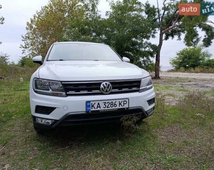 Белый Фольксваген Тигуан, объемом двигателя 1.98 л и пробегом 106 тыс. км за 20500 $, фото 3 на Automoto.ua