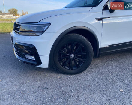 Белый Фольксваген Тигуан, объемом двигателя 2 л и пробегом 166 тыс. км за 14700 $, фото 11 на Automoto.ua