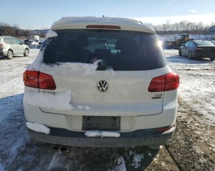 Білий Фольксваген Тігуан, об'ємом двигуна 2 л та пробігом 117 тис. км за 8400 $, фото 4 на Automoto.ua