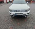 Белый Фольксваген Тигуан, объемом двигателя 1.98 л и пробегом 195 тыс. км за 25000 $, фото 1 на Automoto.ua