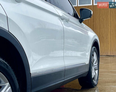 Белый Фольксваген Тигуан, объемом двигателя 2 л и пробегом 210 тыс. км за 23999 $, фото 22 на Automoto.ua