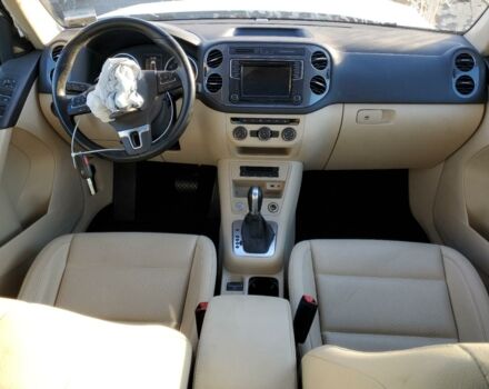 Білий Фольксваген Тігуан, об'ємом двигуна 2 л та пробігом 133 тис. км за 8300 $, фото 7 на Automoto.ua