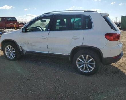 Білий Фольксваген Тігуан, об'ємом двигуна 2 л та пробігом 130 тис. км за 2900 $, фото 2 на Automoto.ua