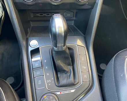 Белый Фольксваген Тигуан, объемом двигателя 1.97 л и пробегом 182 тыс. км за 26200 $, фото 14 на Automoto.ua