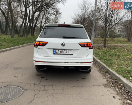 Білий Фольксваген Тігуан, об'ємом двигуна 1.98 л та пробігом 104 тис. км за 25600 $, фото 3 на Automoto.ua