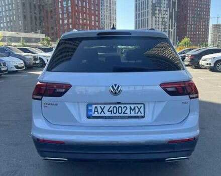 Білий Фольксваген Тігуан, об'ємом двигуна 1.98 л та пробігом 118 тис. км за 17800 $, фото 6 на Automoto.ua