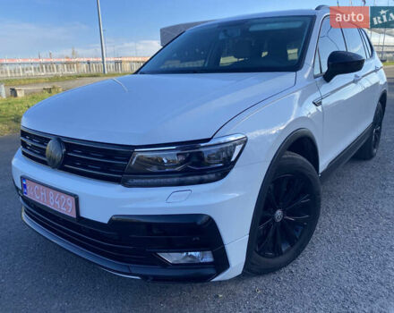 Белый Фольксваген Тигуан, объемом двигателя 2 л и пробегом 166 тыс. км за 14700 $, фото 6 на Automoto.ua