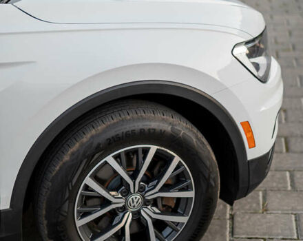 Білий Фольксваген Тігуан, об'ємом двигуна 2 л та пробігом 169 тис. км за 20900 $, фото 9 на Automoto.ua