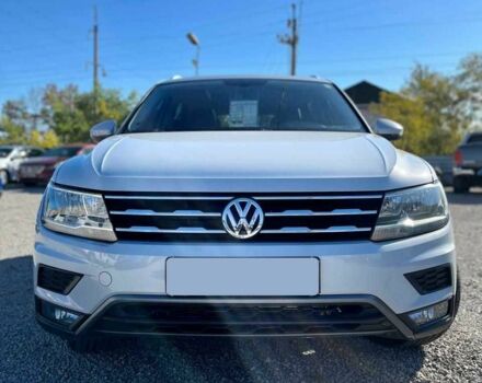 Білий Фольксваген Тігуан, об'ємом двигуна 2 л та пробігом 201 тис. км за 18600 $, фото 3 на Automoto.ua