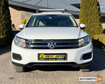 Білий Фольксваген Тігуан, об'ємом двигуна 2 л та пробігом 150 тис. км за 15999 $, фото 1 на Automoto.ua