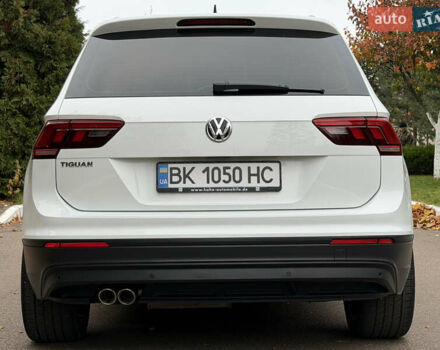 Белый Фольксваген Тигуан, объемом двигателя 1.98 л и пробегом 200 тыс. км за 21950 $, фото 6 на Automoto.ua