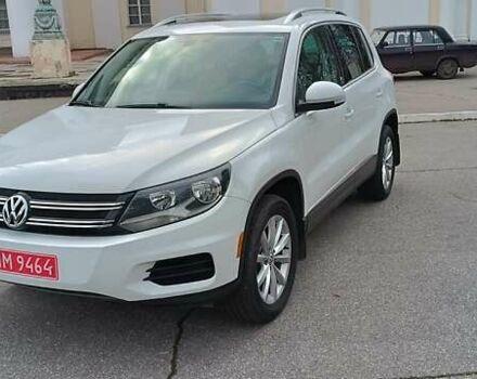 Белый Фольксваген Тигуан, объемом двигателя 2 л и пробегом 228 тыс. км за 13850 $, фото 3 на Automoto.ua