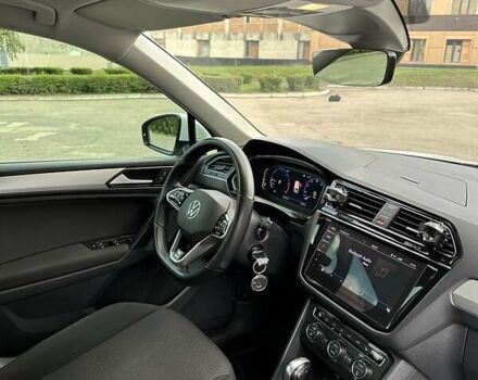 Белый Фольксваген Тигуан, объемом двигателя 2.01 л и пробегом 270 тыс. км за 21300 $, фото 8 на Automoto.ua