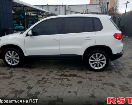 Белый Фольксваген Тигуан, объемом двигателя 2 л и пробегом 174 тыс. км за 15000 $, фото 7 на Automoto.ua