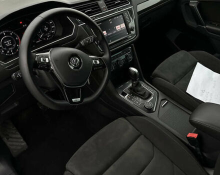 Белый Фольксваген Тигуан, объемом двигателя 1.97 л и пробегом 209 тыс. км за 25000 $, фото 8 на Automoto.ua