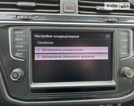 Білий Фольксваген Тігуан, об'ємом двигуна 2 л та пробігом 211 тис. км за 25800 $, фото 115 на Automoto.ua