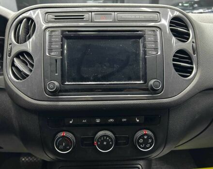 Білий Фольксваген Тігуан, об'ємом двигуна 2 л та пробігом 166 тис. км за 14200 $, фото 11 на Automoto.ua