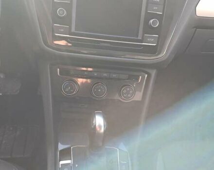 Белый Фольксваген Тигуан, объемом двигателя 2 л и пробегом 243 тыс. км за 13700 $, фото 14 на Automoto.ua