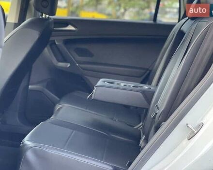 Белый Фольксваген Тигуан, объемом двигателя 1.98 л и пробегом 94 тыс. км за 19800 $, фото 23 на Automoto.ua