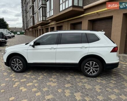 Білий Фольксваген Тігуан, об'ємом двигуна 1.98 л та пробігом 163 тис. км за 17799 $, фото 5 на Automoto.ua