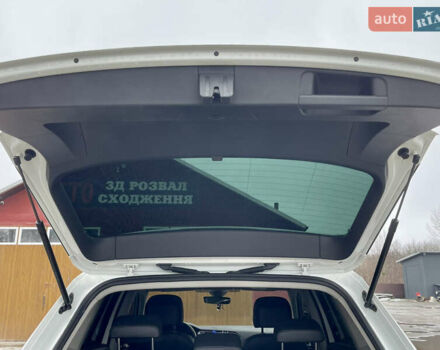 Белый Фольксваген Тигуан, объемом двигателя 2 л и пробегом 210 тыс. км за 23999 $, фото 51 на Automoto.ua