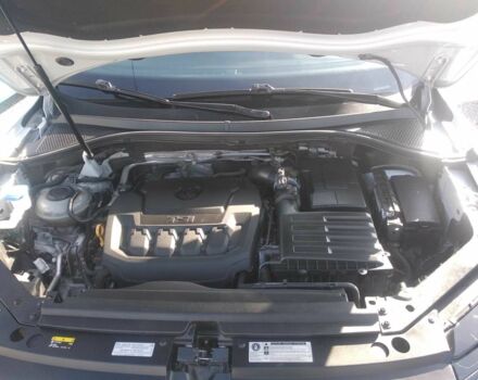 Білий Фольксваген Тігуан, об'ємом двигуна 2 л та пробігом 201 тис. км за 18600 $, фото 12 на Automoto.ua