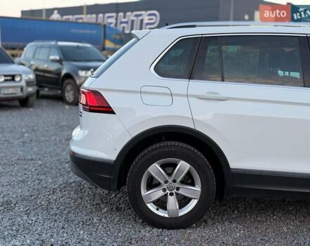 Білий Фольксваген Тігуан, об'ємом двигуна 2 л та пробігом 161 тис. км за 24880 $, фото 10 на Automoto.ua